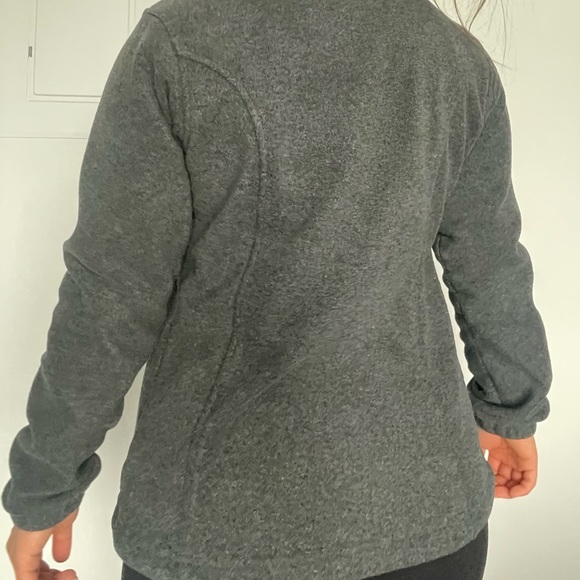 Soft warm Columbia fleece zip up - Picture 5 of 10